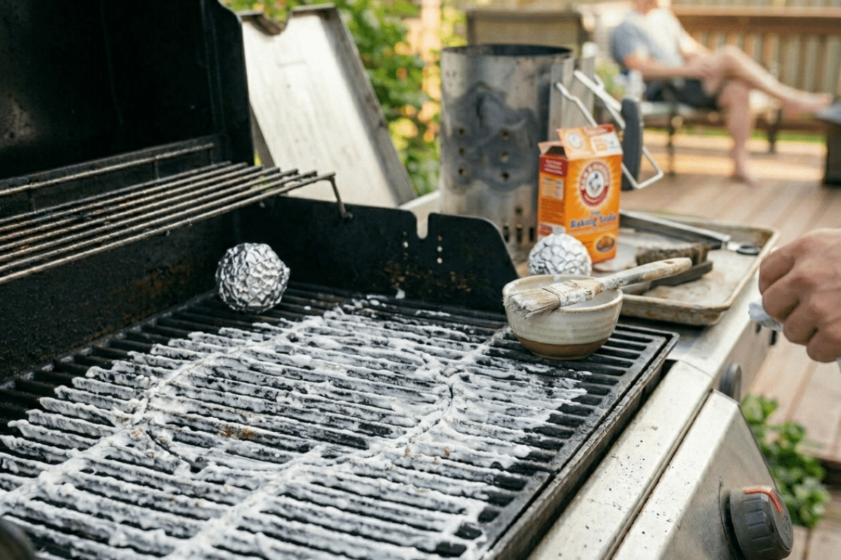 baking soda paste to deep clean a grill
