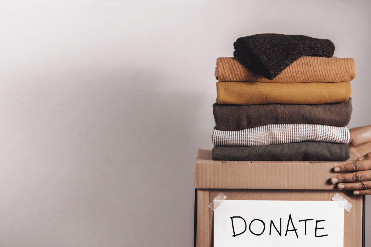 how to prepare a donation box for a thrift shop