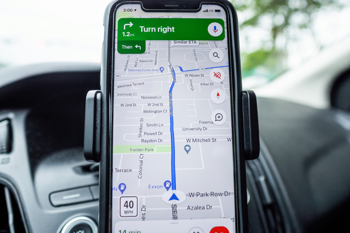 Downloading music and maps to a smartphone over Wi-Fi before a trip