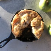 apple pie in cast iron skillet