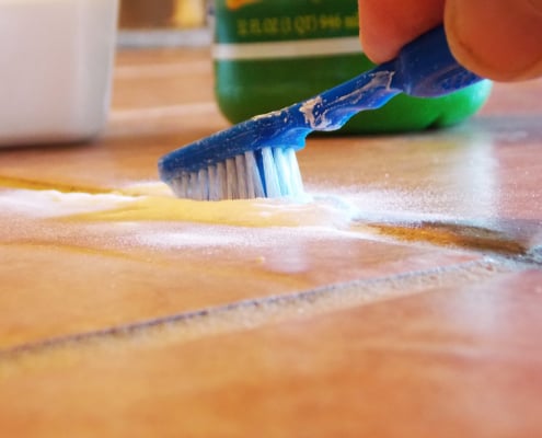 cleaning-grout-with-baking-soda-and-lemon-juice