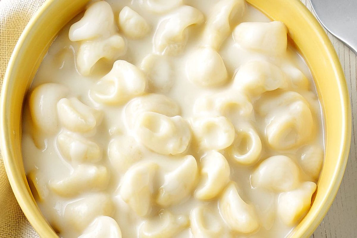 mac n cheese white cheddar yellow bowl