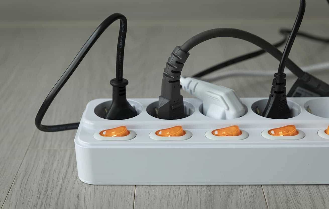 power strip with multiple plug ins