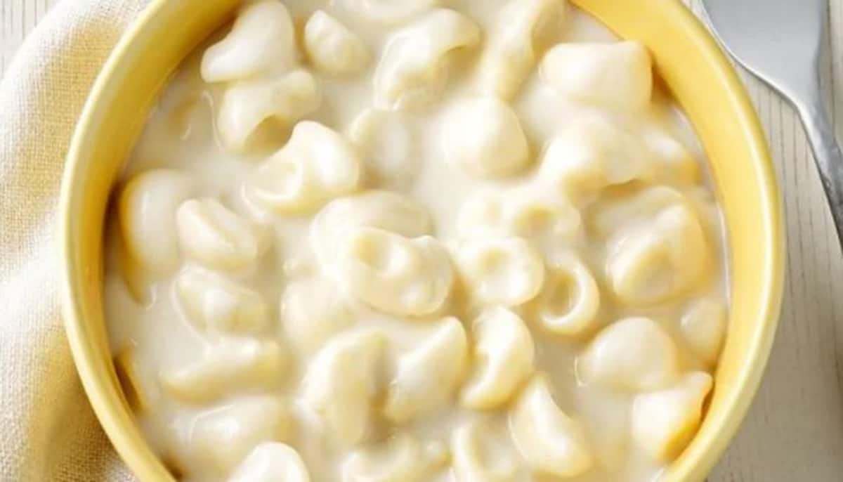 A bowl of Macaroni and cheese